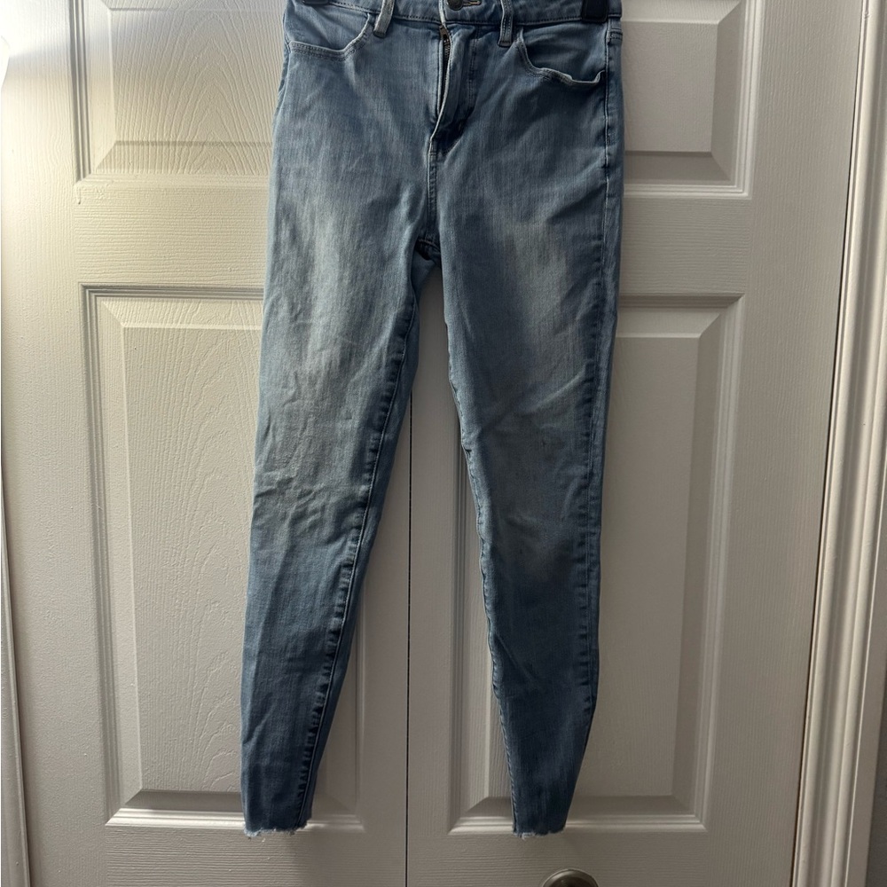 American Eagle Outfitters Light Blue Skinny Jeans